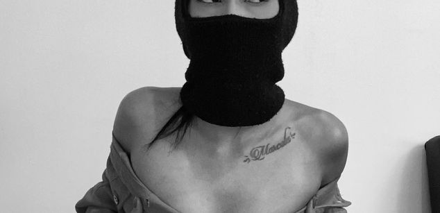 Model - Elisa Peters latina