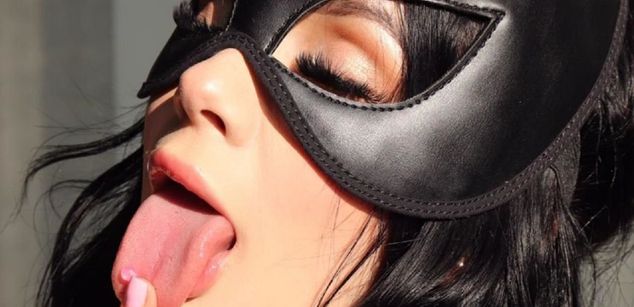 Model - EmilyPrada feet