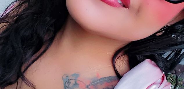 Model - Destinysiins sensual