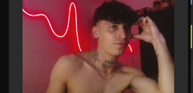 Model - Alejandro_max top