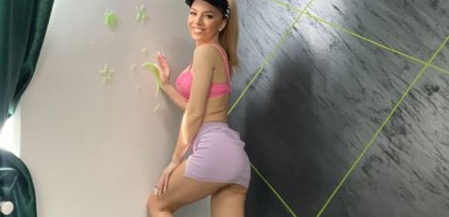 Model - Selena Falls young