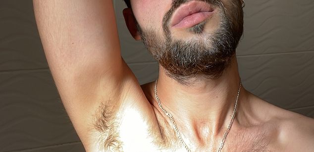 Model - ROB BLACKWOOD bush