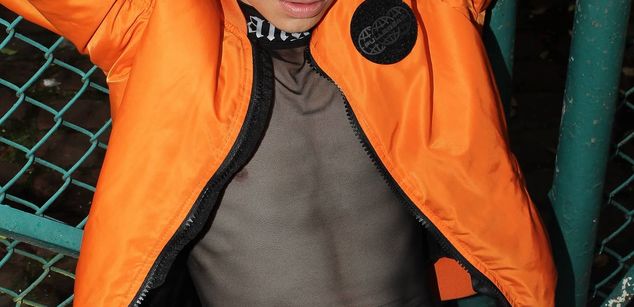 Model - Alejandro_max top