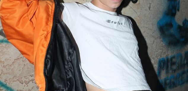 Model - Alejandro_max top