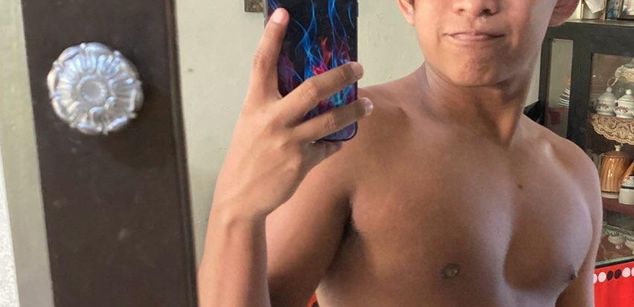 Model - Latwink armpits