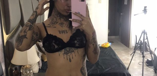 Model - EmilieLake Latina