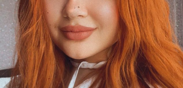 Model - Emeralda cuckold