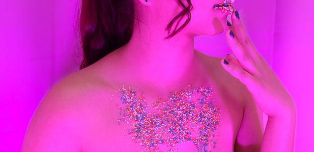 Model - AmbarGray teen