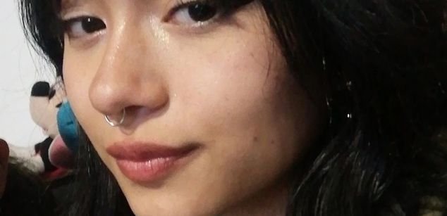 Model - VenusOlympus pussy