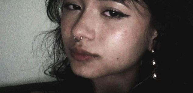 Model - VenusOlympus pussy