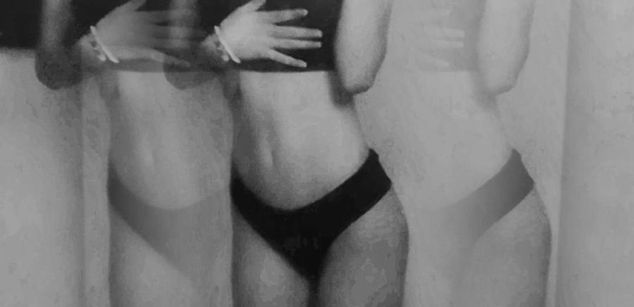 Model - VenusOlympus pussy