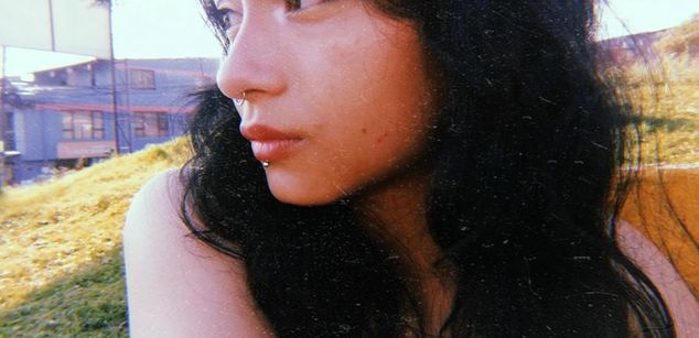 Model - VenusOlympus pussy