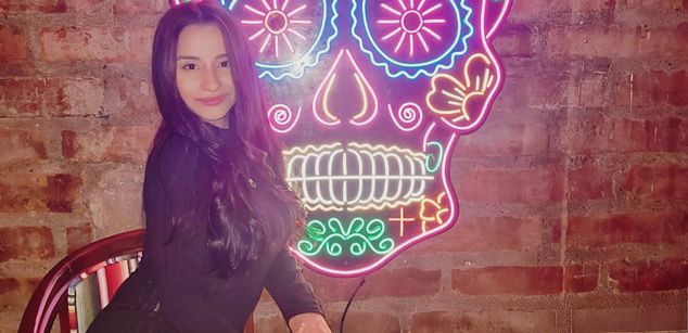 Model - Valen Hops zoom