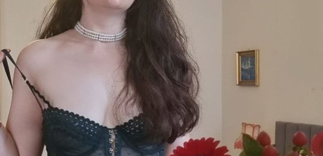 Model - EVA X squirt