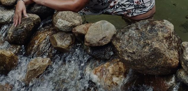 Model - Kiana Cream tits