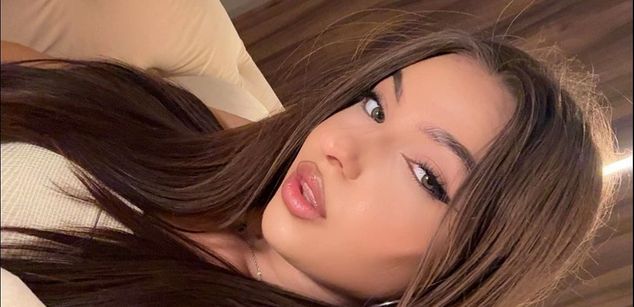 Model - SarahDevin cei