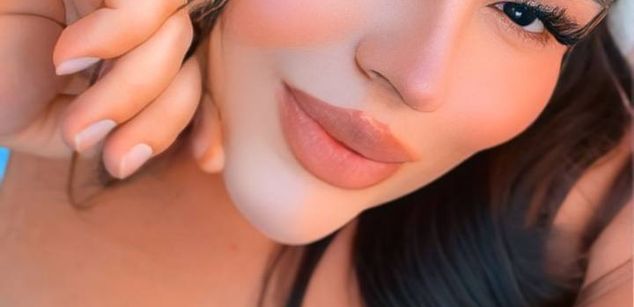 Model - Swtt_Kim feet