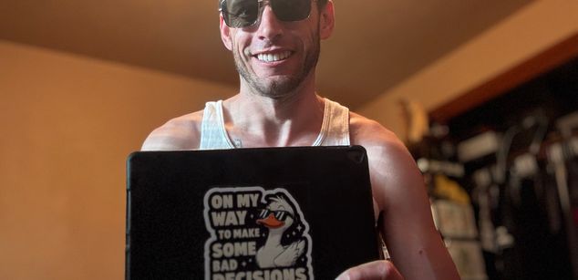 Model - Savageconfidence edging