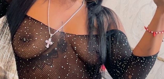 Model - SalomeRestrepo bdsm