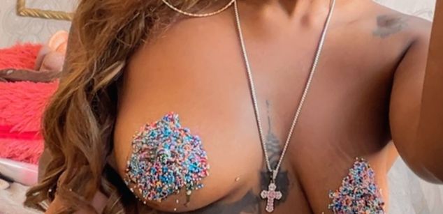 Model - SalomeRestrepo bdsm