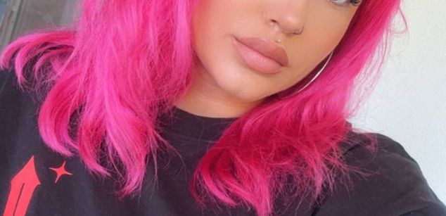 Model - FoxySerena bigboobs