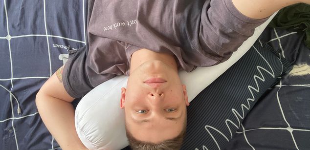 Model - Sasha Pines fingering