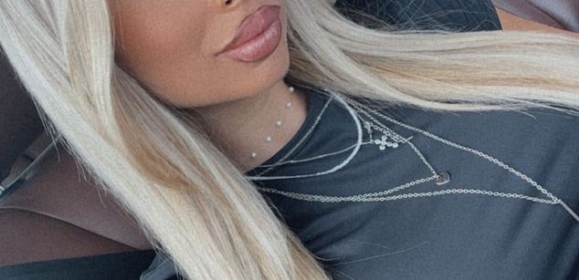 Model - Ashley Addiction findom