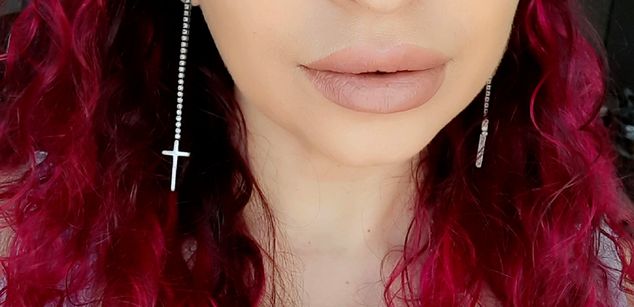 Model - ARUNY findom