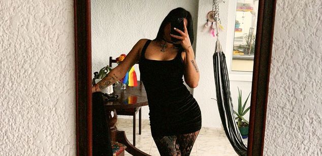 Model - Katzze colombiana