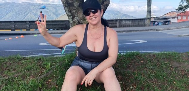 Model - AdeleSmithh heels