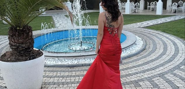 Model - AngieLipsX bigass