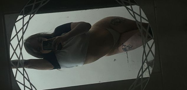 Model - rouse foster feet