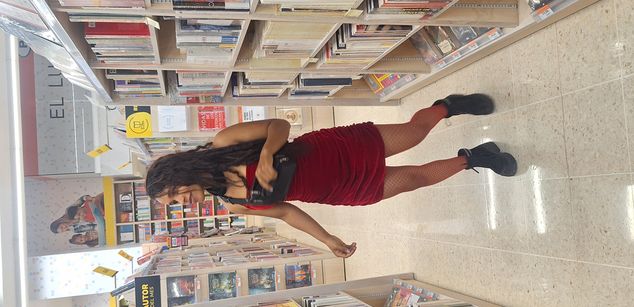 Model - Sara Sofia latina