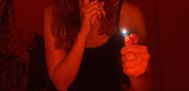 Model - AprilOneli joi