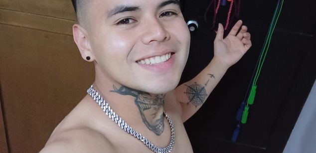 Model - Julian Flame teen