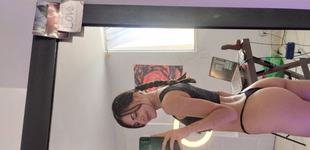 Model - call me bluee skinny