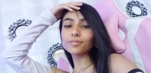 Model - Mia Jade Sexy