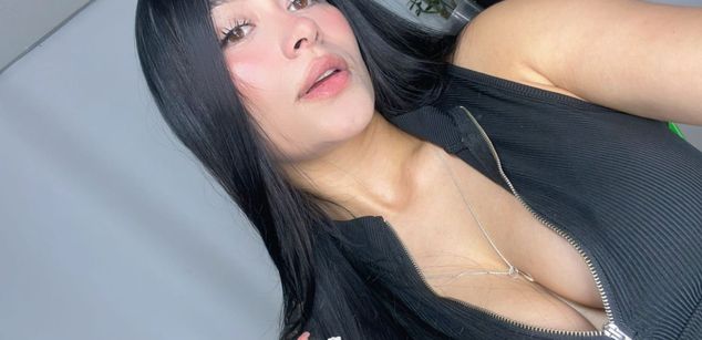 Model - Lexxiee Haze bigass