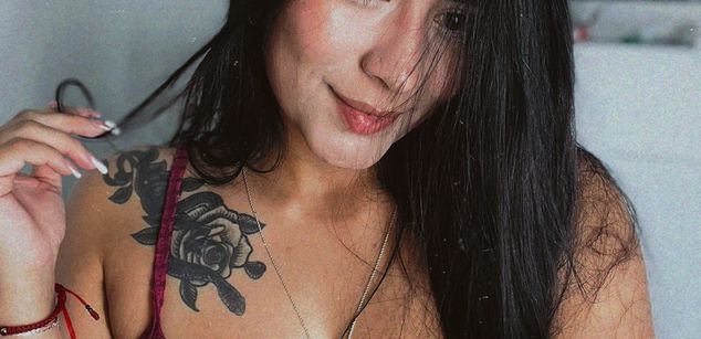 Model - Lexxiee Haze bigass