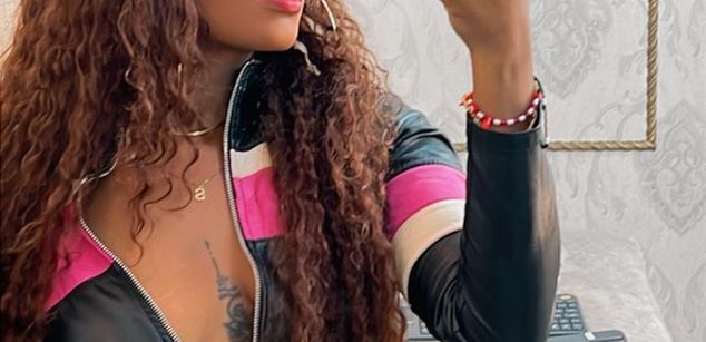 Model - SalomeRestrepo bdsm