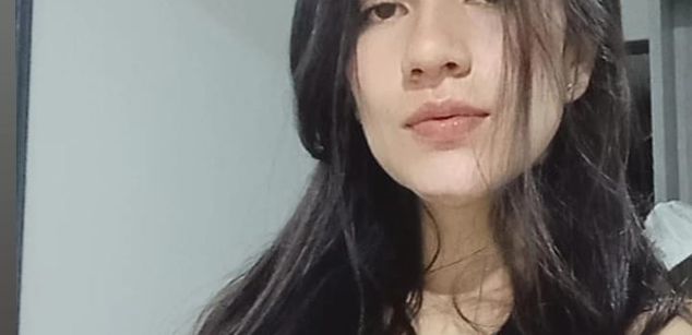 Model - LiaMoretti feet