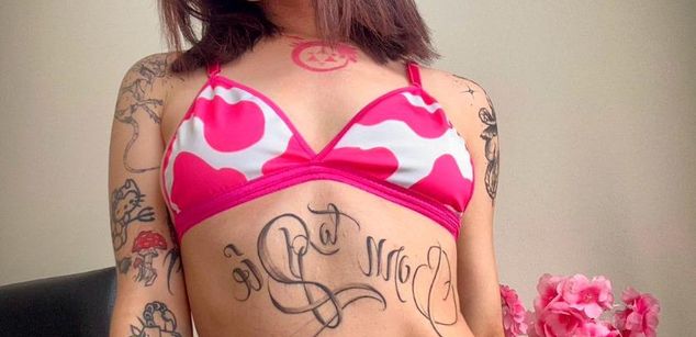 Model - abby_jones squirt