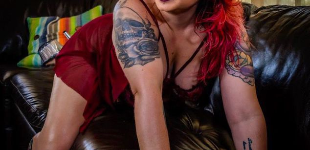 Model - Savanna Star cheating