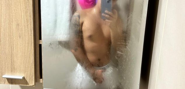 Model - Camilo Rolplay