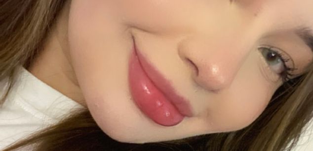 Model - Elisacolevanss teen