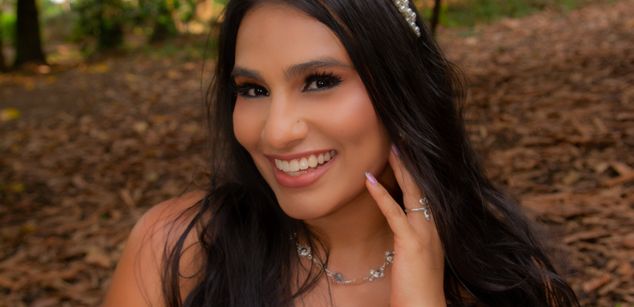 Model - Valery D. young