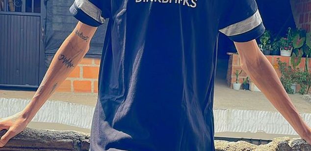 Model - BRADLEY biceps