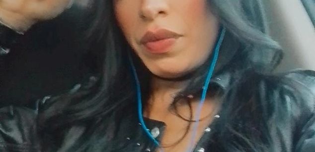 Model - SOFIAVALENTINA bottom