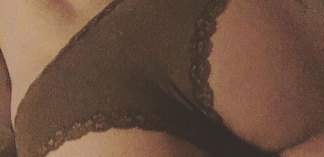 Model - VivianDoll girlfriend