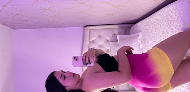 Model - MarilynMiller__ masturbation